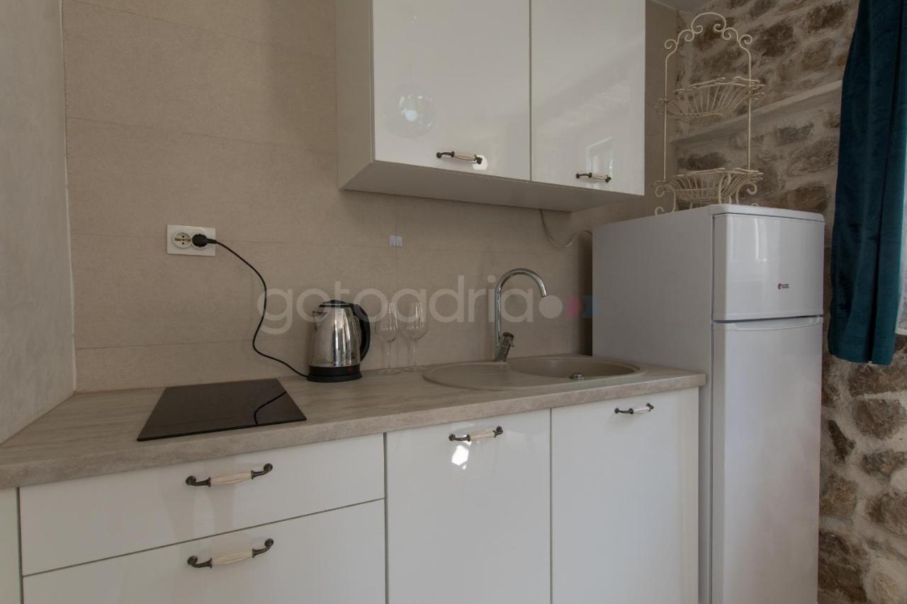 Donje Rascane Holiday Home Godinj מראה חיצוני תמונה