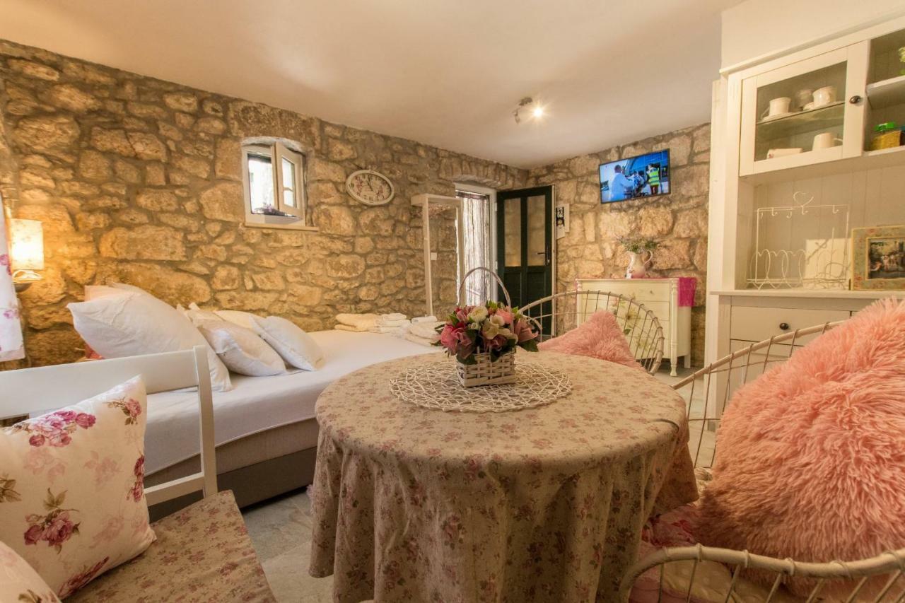 Donje Rascane Holiday Home Godinj מראה חיצוני תמונה