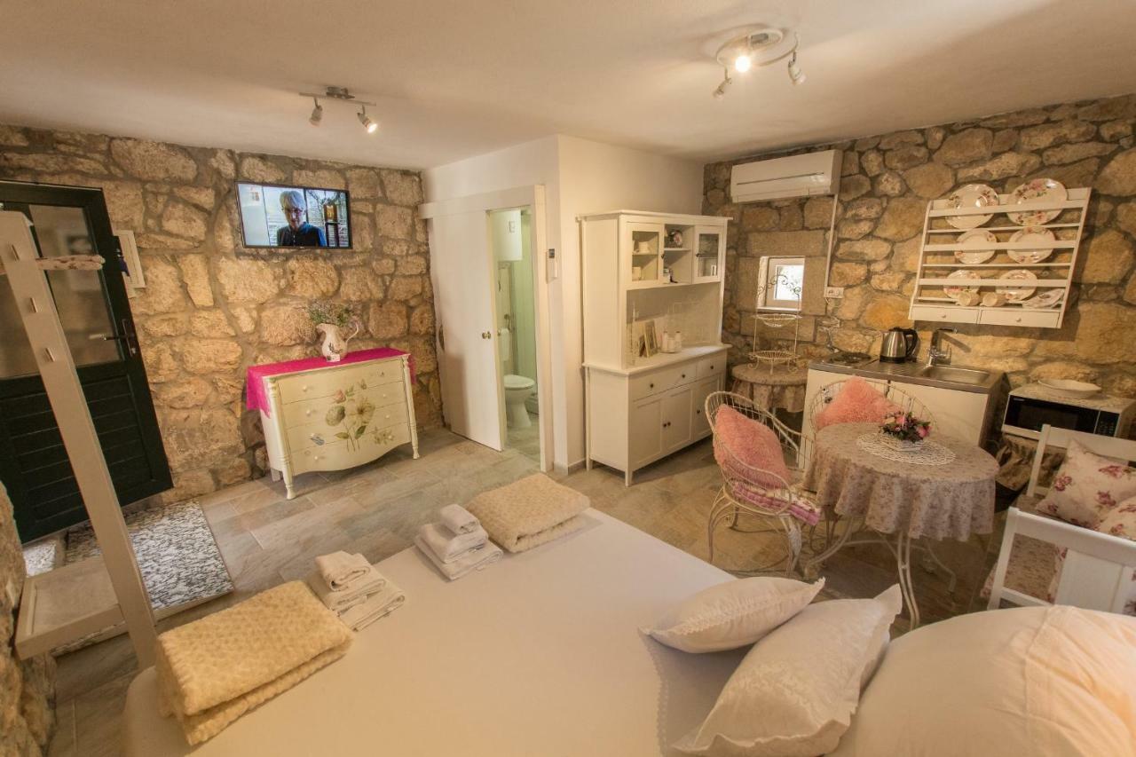 Donje Rascane Holiday Home Godinj מראה חיצוני תמונה