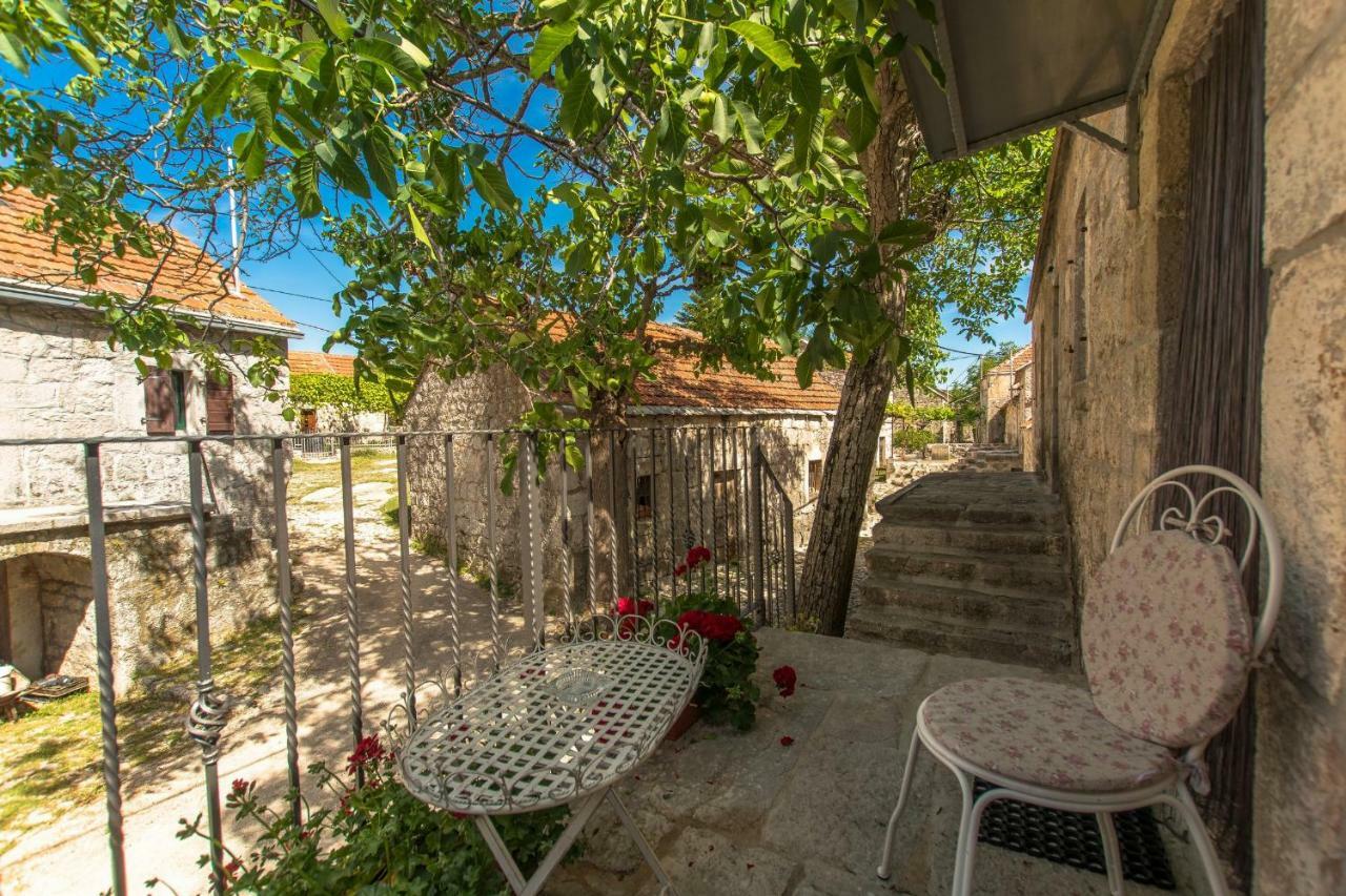 Donje Rascane Holiday Home Godinj מראה חיצוני תמונה